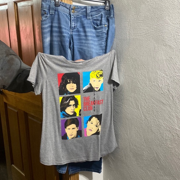 The breakfast club T-shirt & Decree tattered edge jeans - Picture 5 of 14